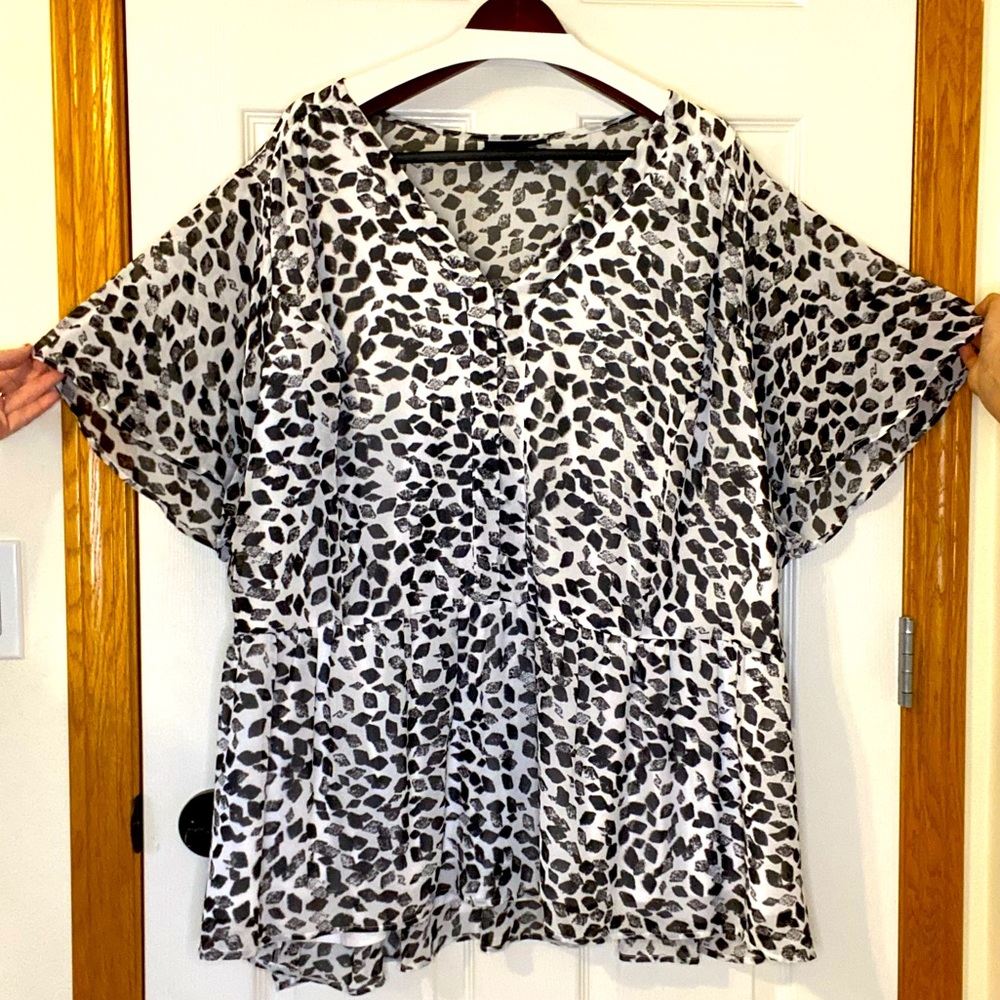 Lane Bryant black and white sheer top with lining in the bodice, size 34/36.
